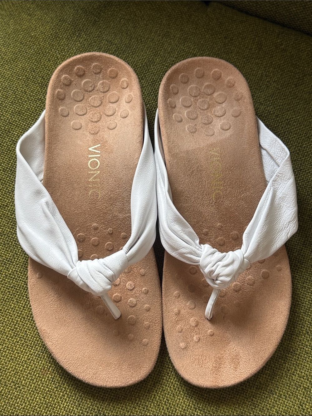 Vionic “Pippa” flip flop